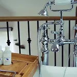 Rosie's Barn Lodge