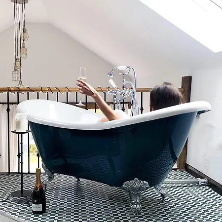 Lodge Rosie's Barn *